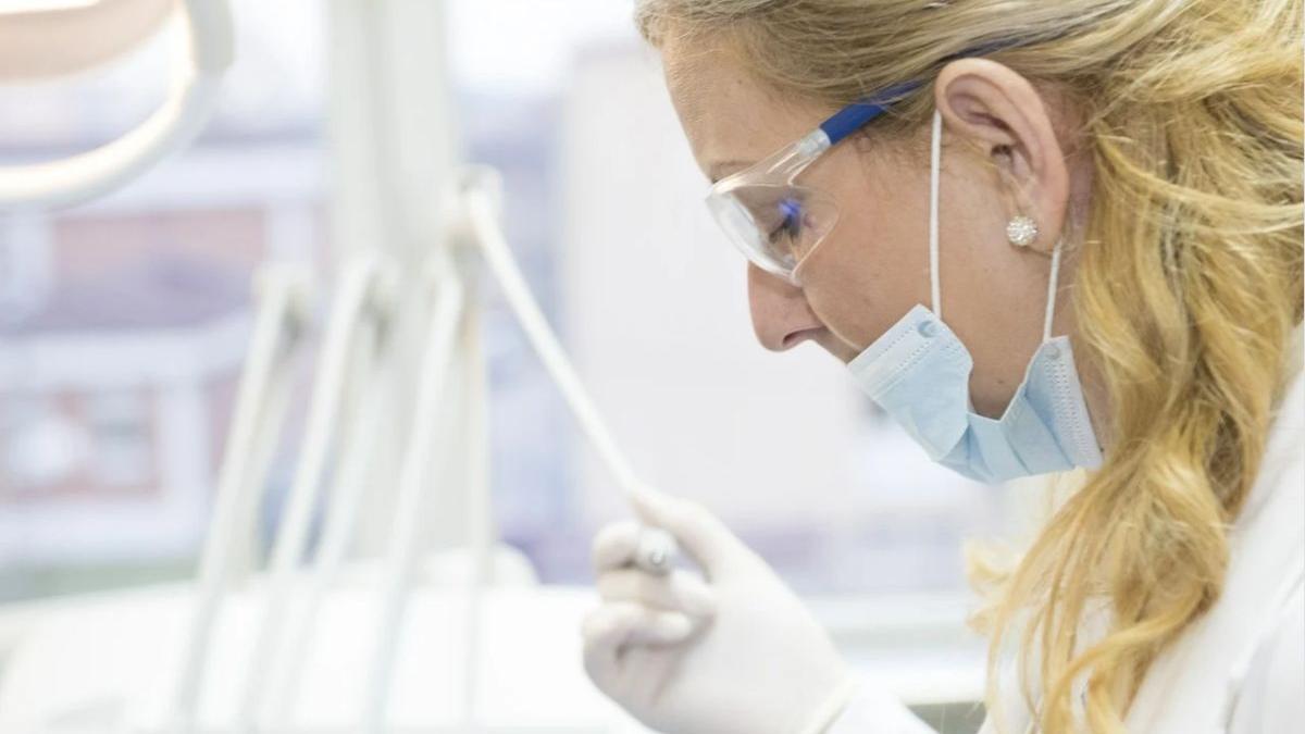 medic valcea rapel vaccin covid paralizie faciala temporara