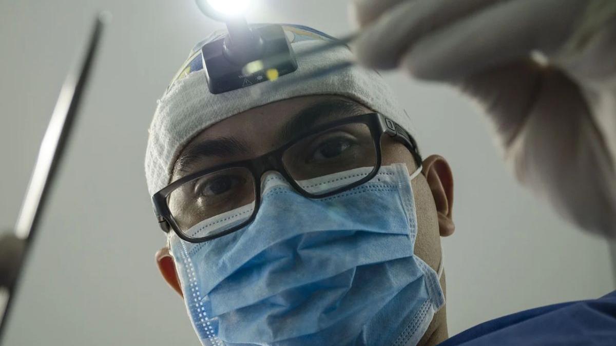 medic cluj paralizie temporara vaccin covid