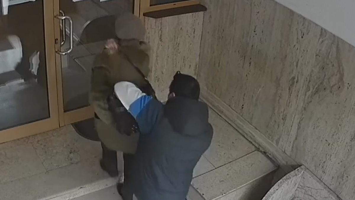 pensionara talharita hot bloc capitala