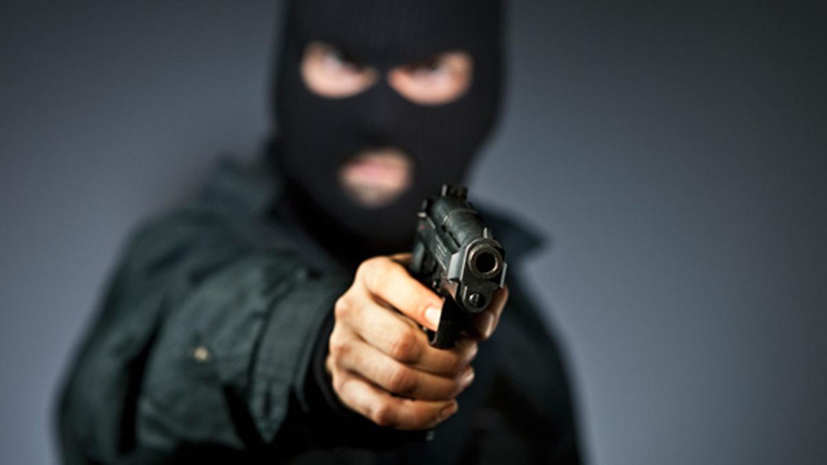 jaf banca pistol bucuresti