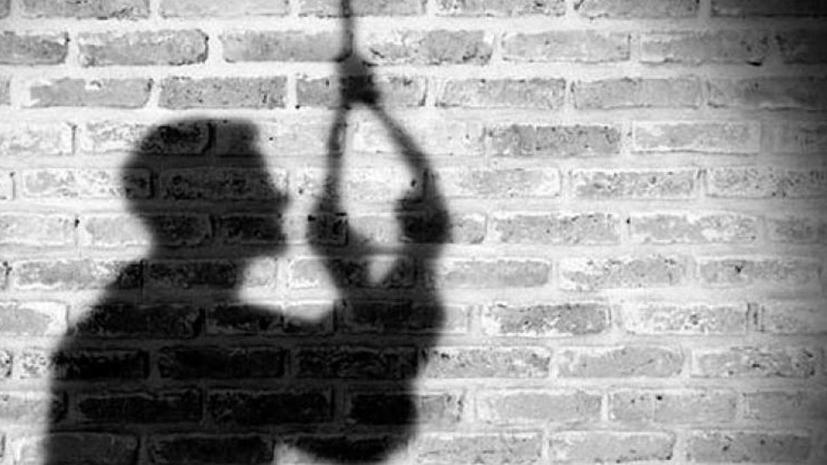 tanar spanzurat iasi mesaj online