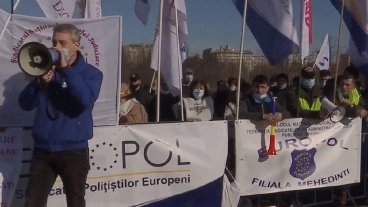 proteste palatul parlamentului mesaj guvernanti