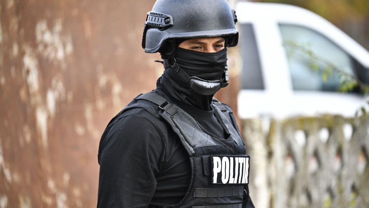 barbat incatusat politia deva crima cisnadie