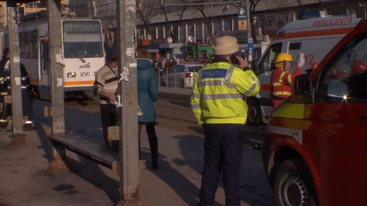 barbat mort tramvai linia 21 bucuresti