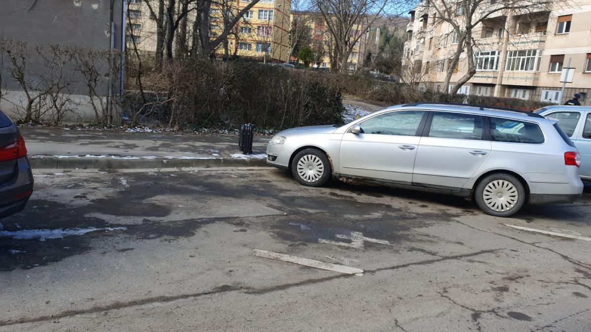 valiza suspecta resita explozibili trafic blocat