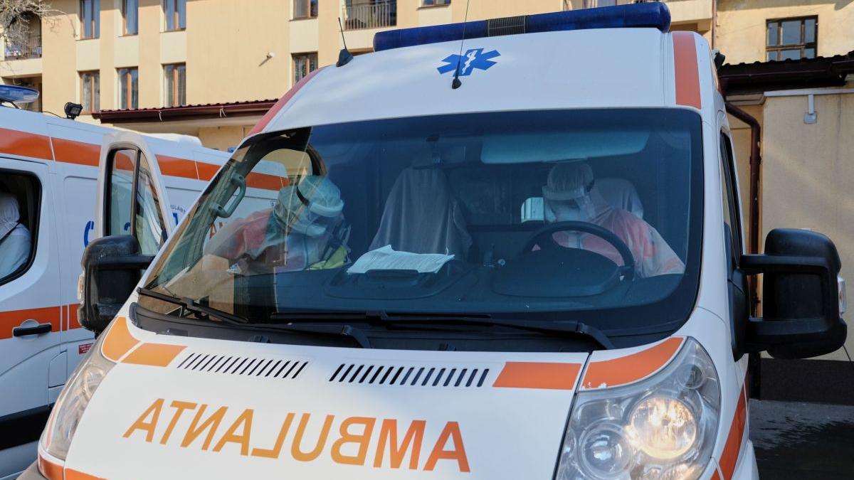 dilog halucinant 112 operatoare fetita tata ambulanta