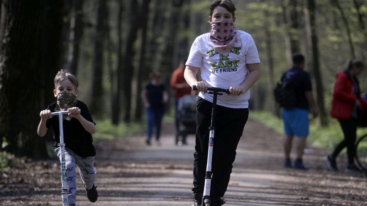 coronavirus copii tineri marea britanie