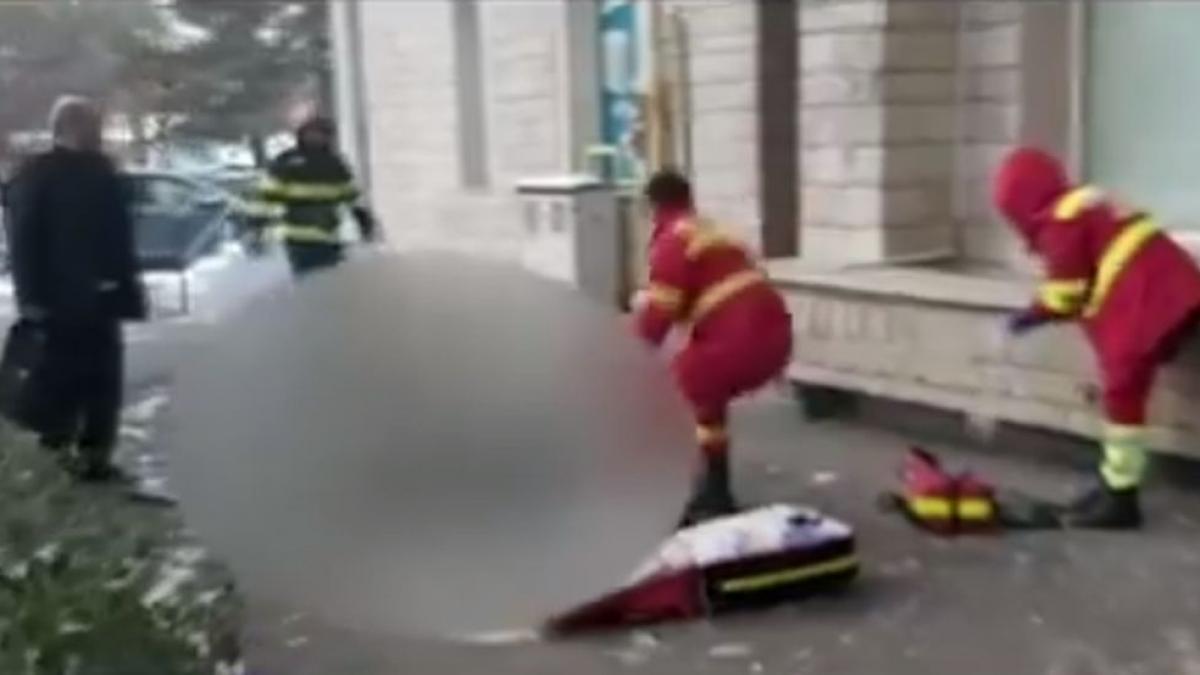 femeie incendiu constanta balcon