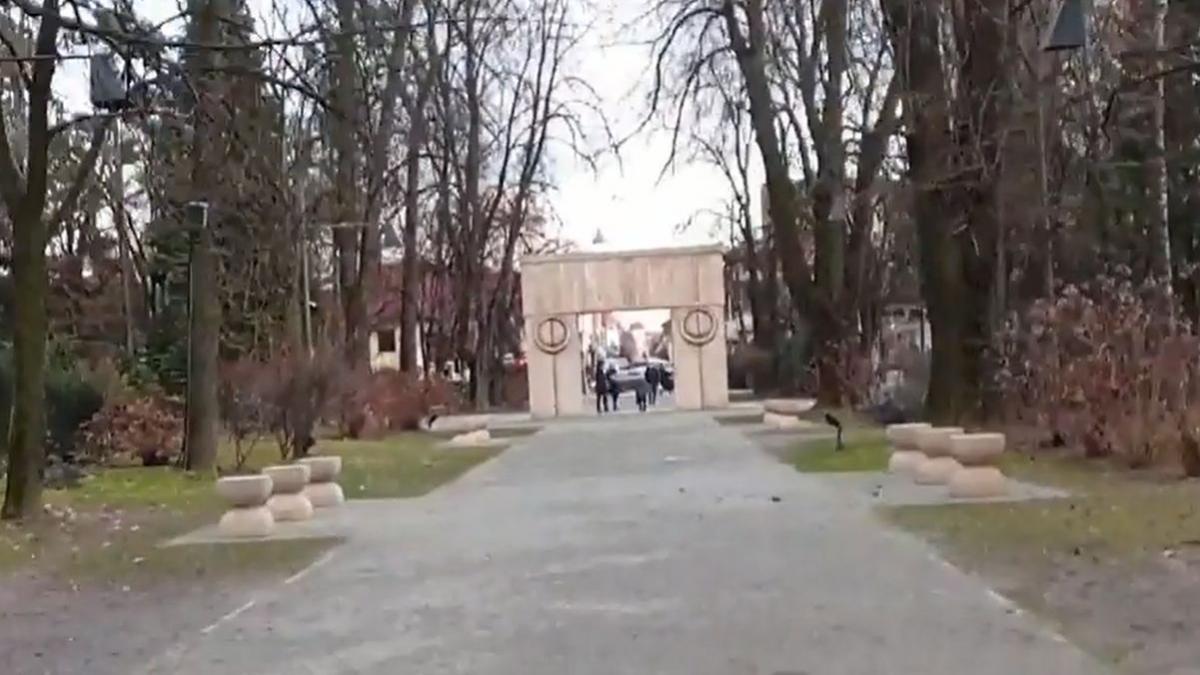 axa brancusi reabilitare masa tacerii coloana infinitului poarta sarutului