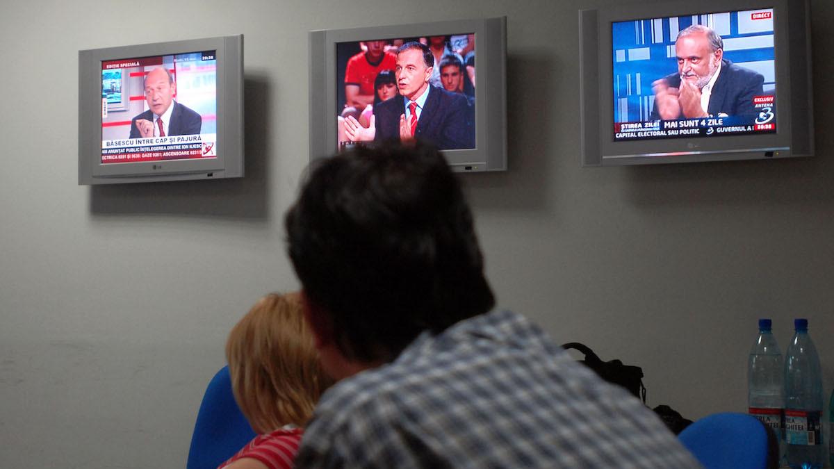 vasluian televizor camera hotel amanet