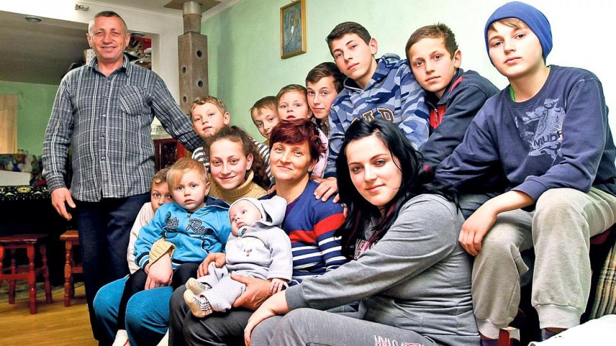 femeie17 copii batuta barbat alcoolic umilita politie