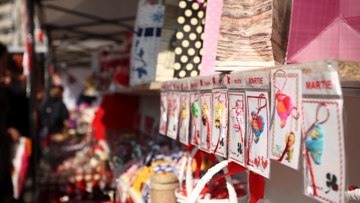 elevii nu au voie martisoare flori cadre didactice 1 si 8 martie