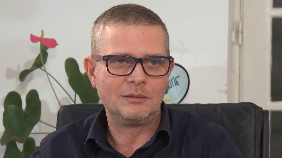 bizschool inovatie asistent virtual recrutare creat in romania