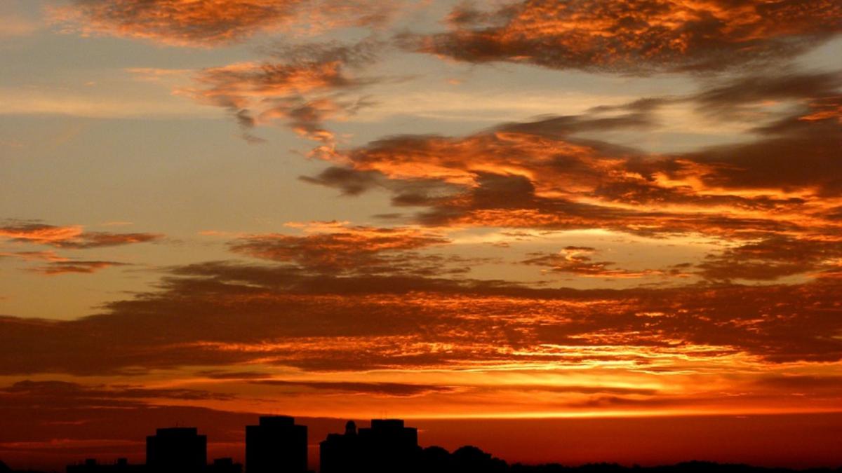 avertismentul meteorologilor nor toxic deasupra romaniei