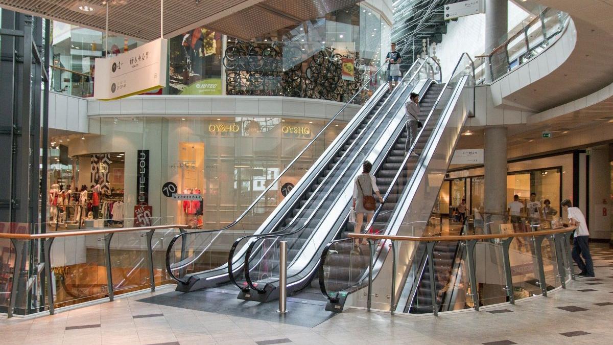 chriasi mall judecata neplata magazine