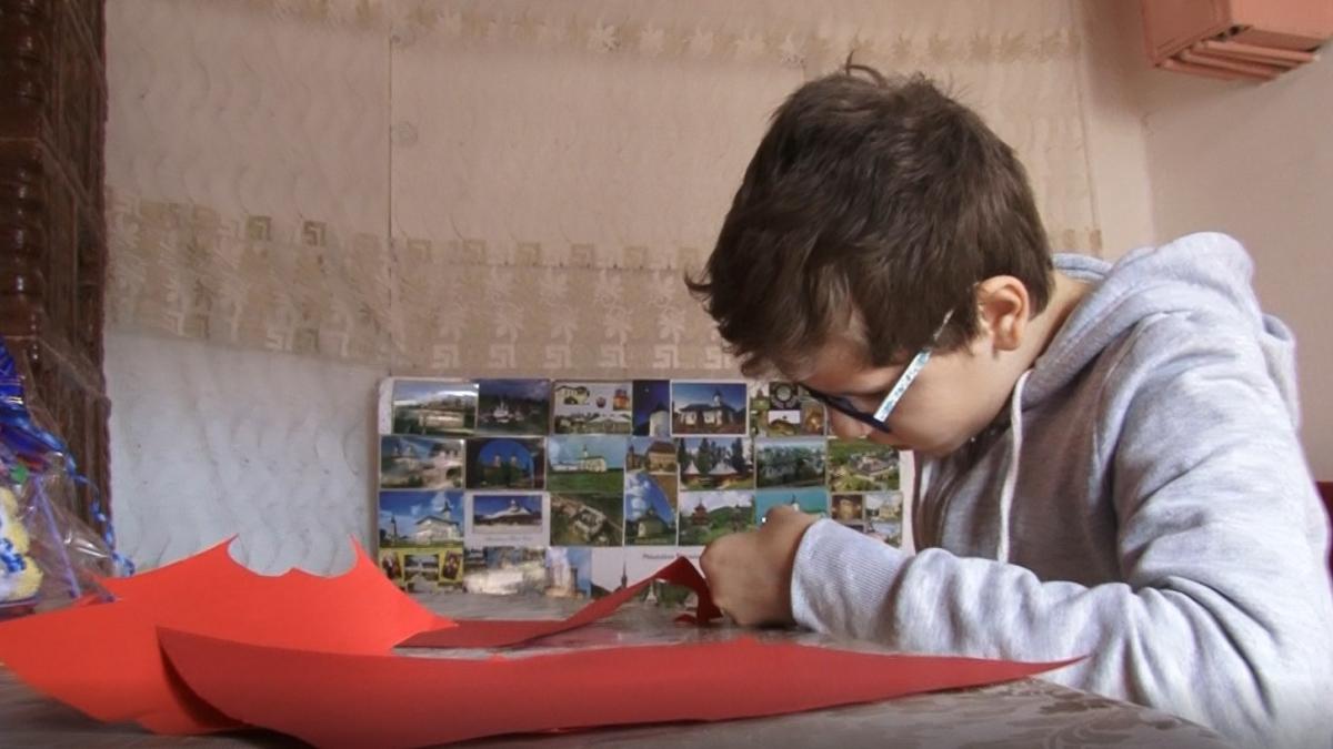 baietel umilit invatatoare martisor psiholog