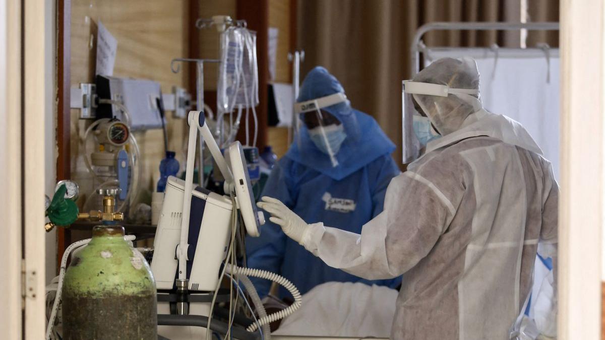 mortalitate covid studiu tim lobstein johns hopkins populatie adulta corelatie supraponderali