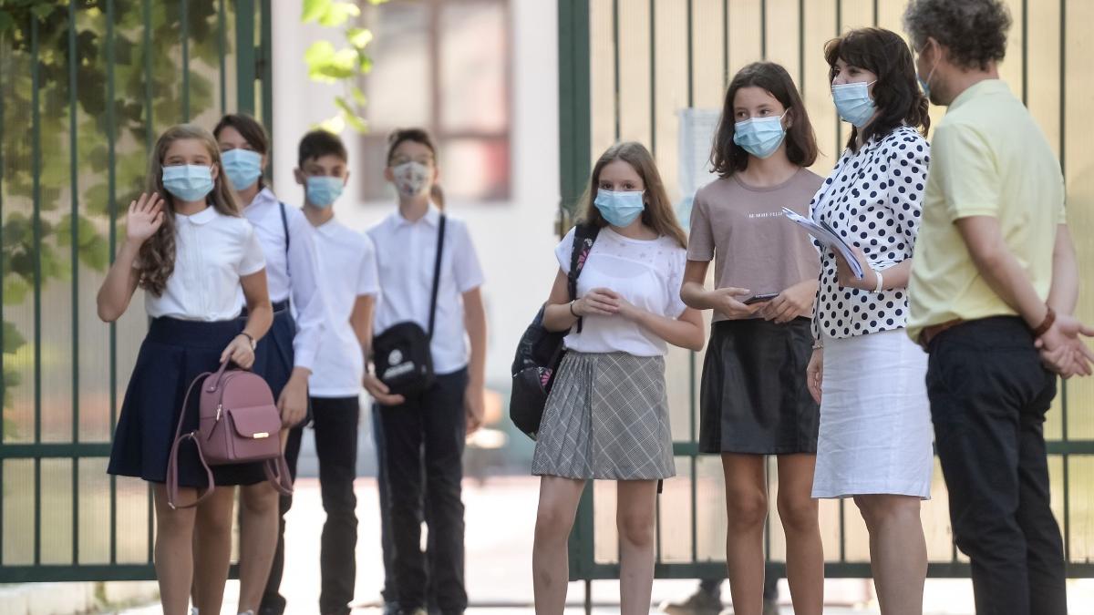 cnsu scolile raman deschise elevi ani terminali localitati incidenta sub sase