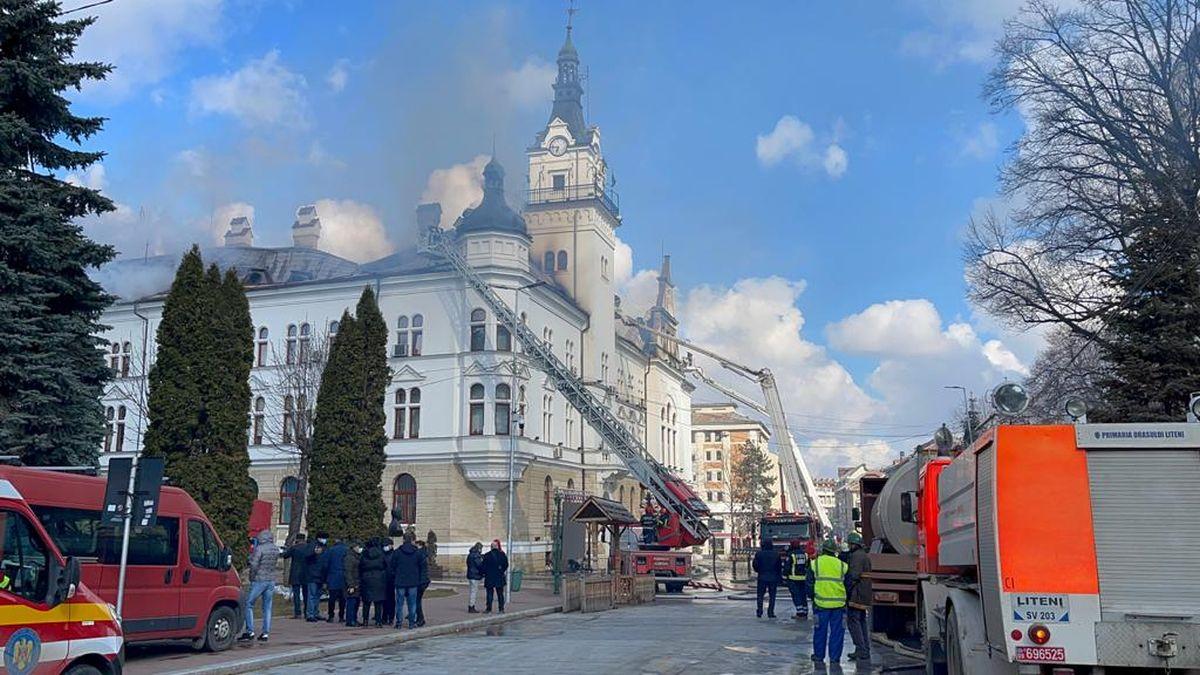 prefectura suceava incendiu acoperis