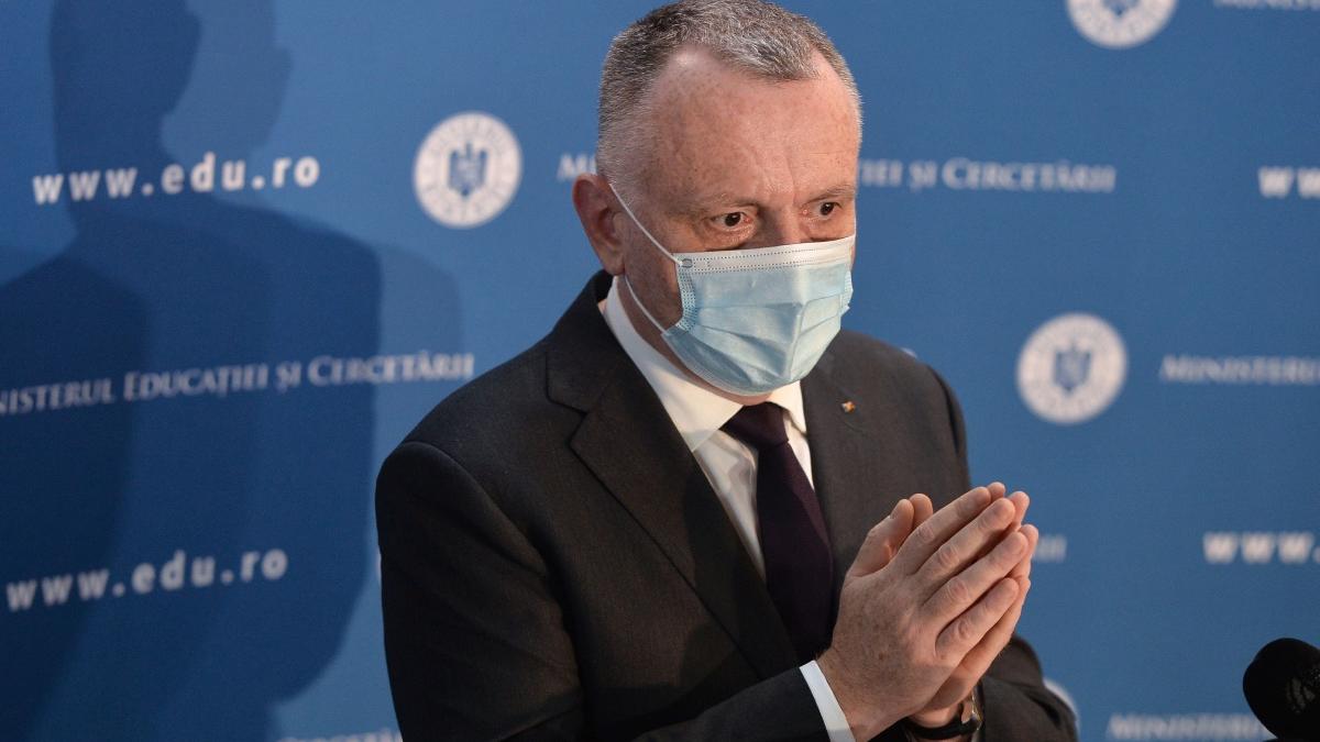 sorin cimpeanu elevi scoala ore remediale rata infectare sase la mie