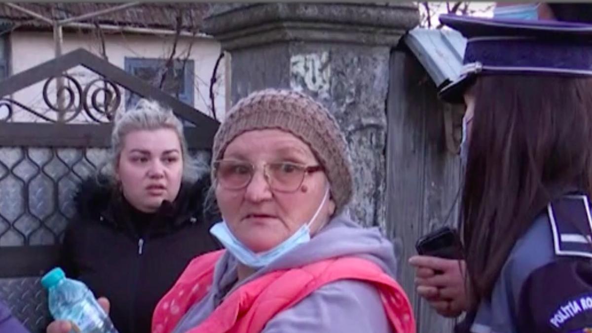 fiica criminal onesti in lacrimi as purta microfon