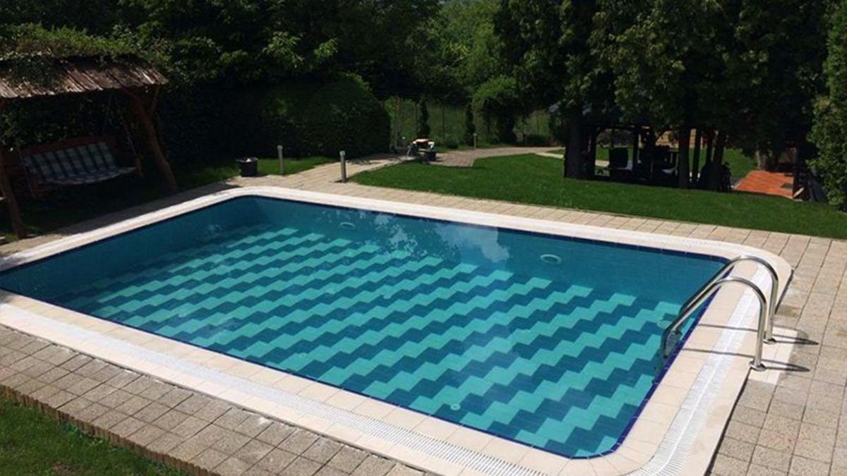 Alege să lucrezi cu un constructor piscine cu experiență