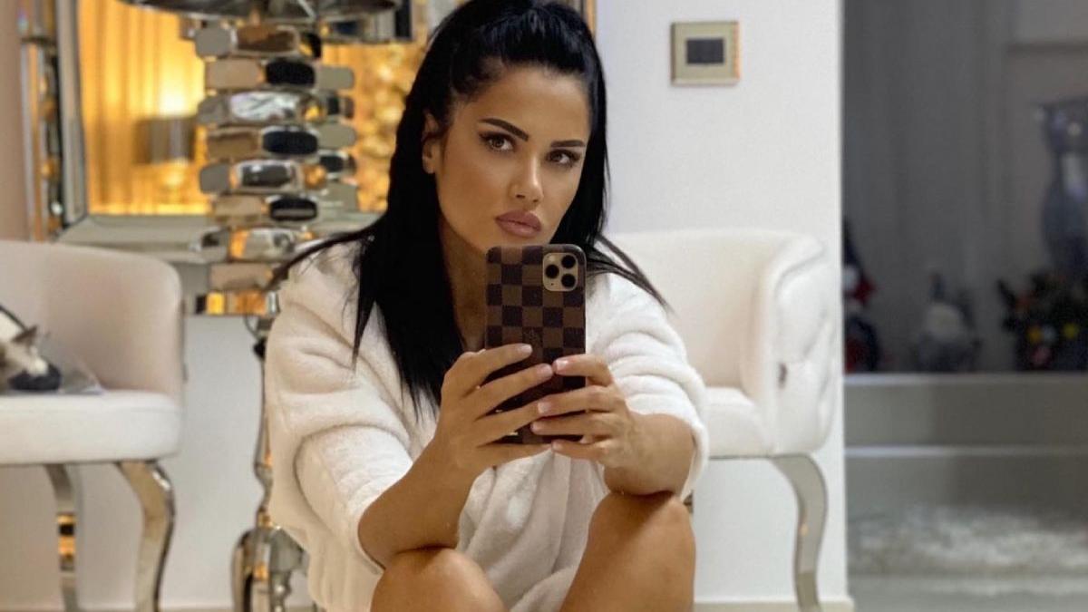 oana zavoranu avere bani casa