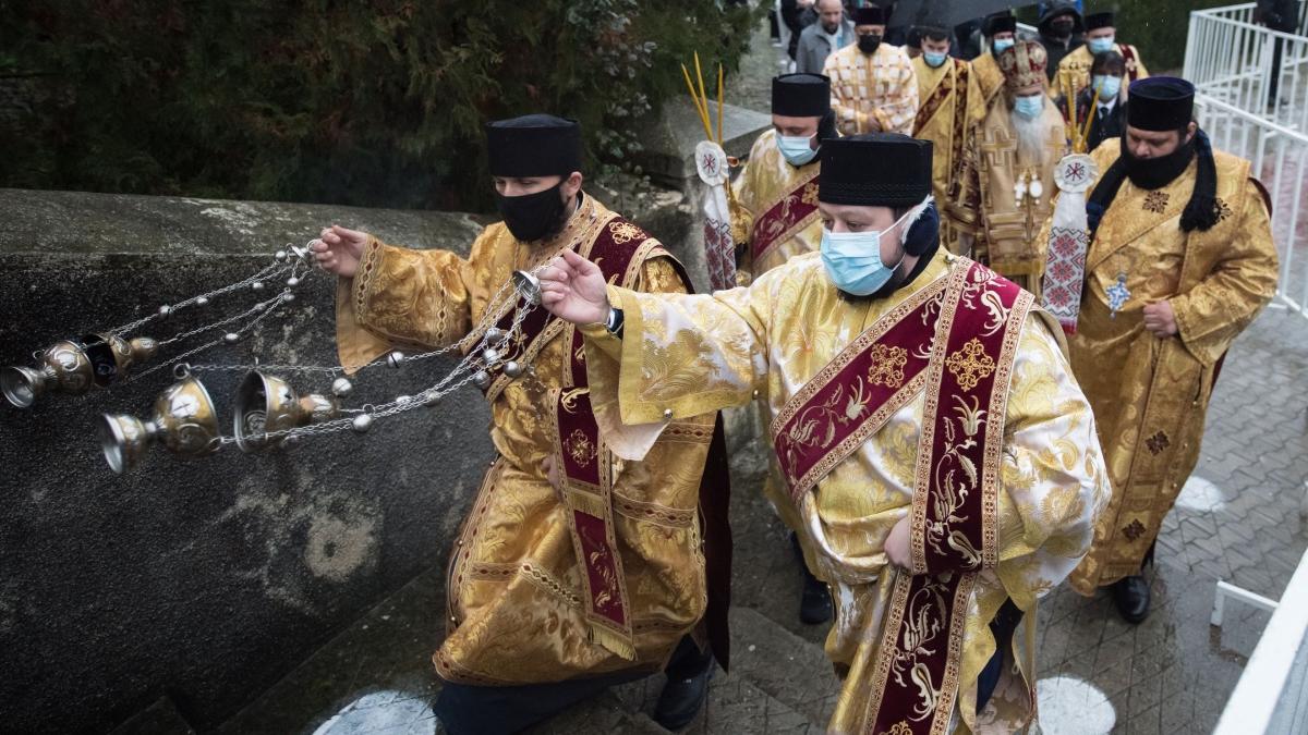 patriarhia romana restrictii pasti pandemie covid 19