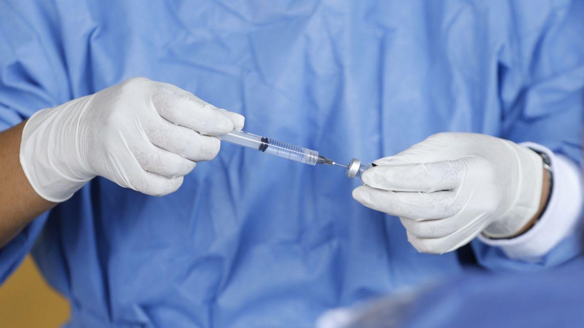 cercetatori vaccin persoane infectate coronavirus doza unica