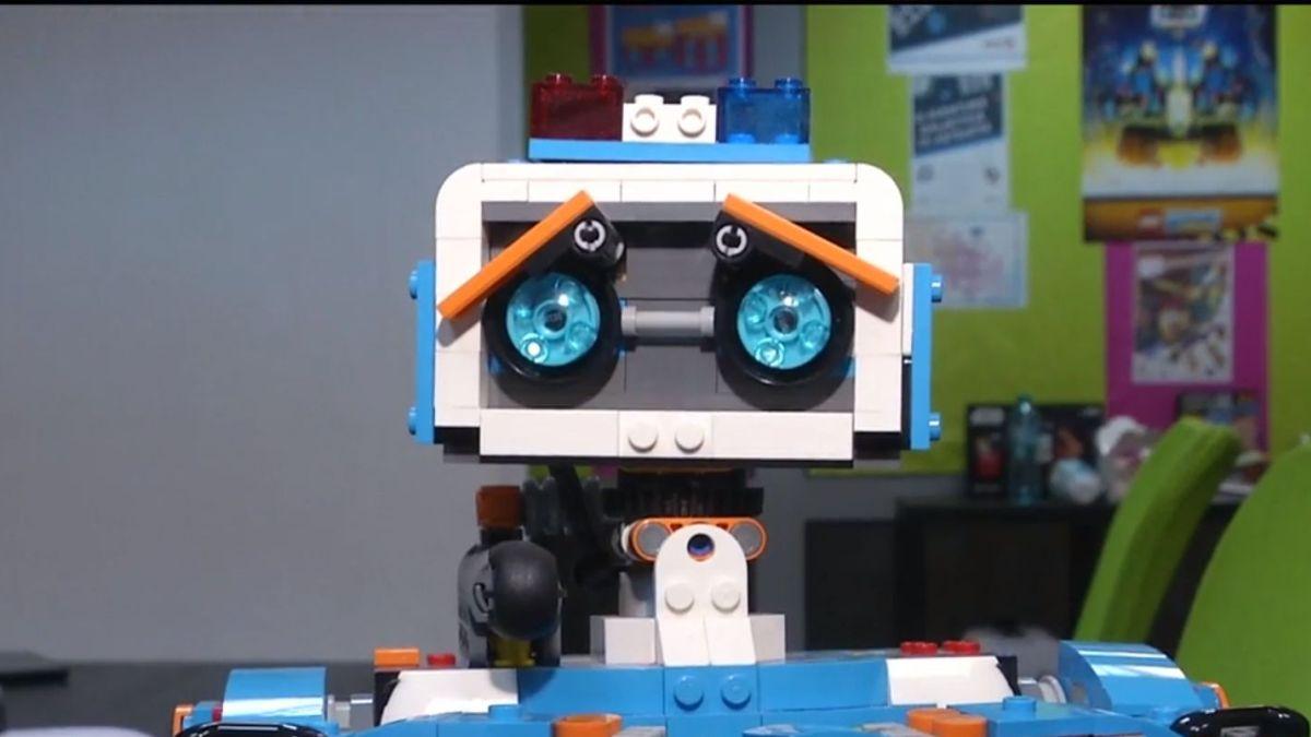 curs gratuit inteligenta artificiala scoala fvr