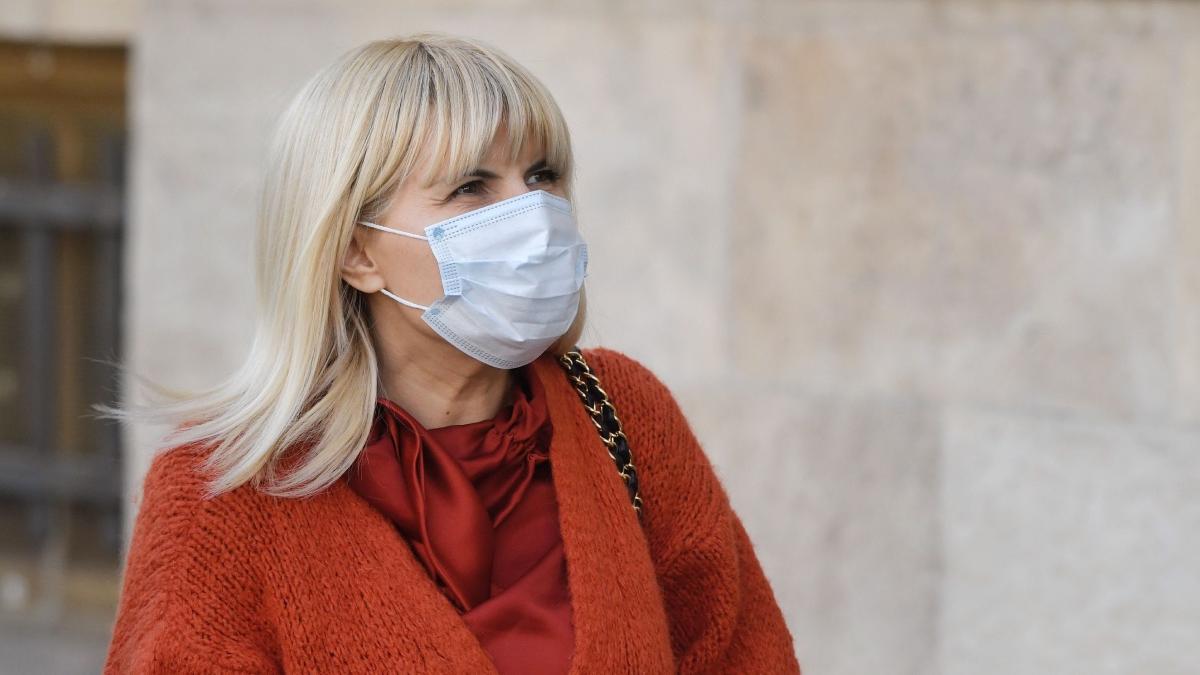 elena udrea afla plasata sub control judiciar