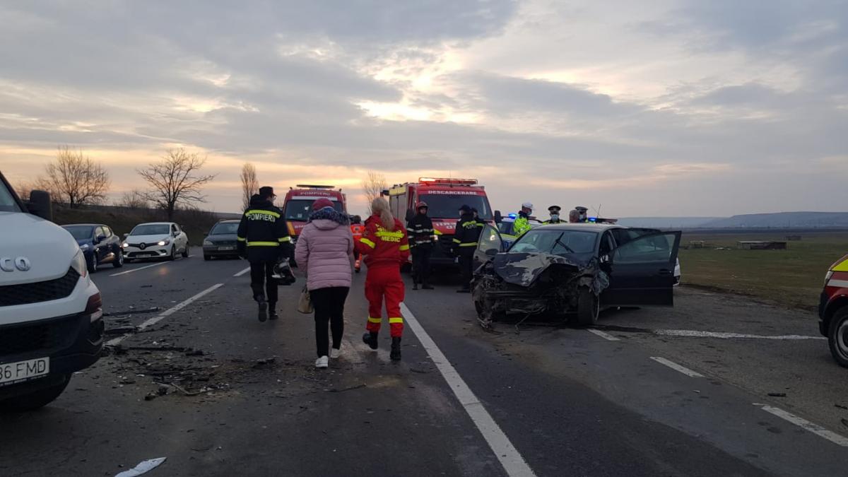 accident grav iasi letcani microbuz persoane