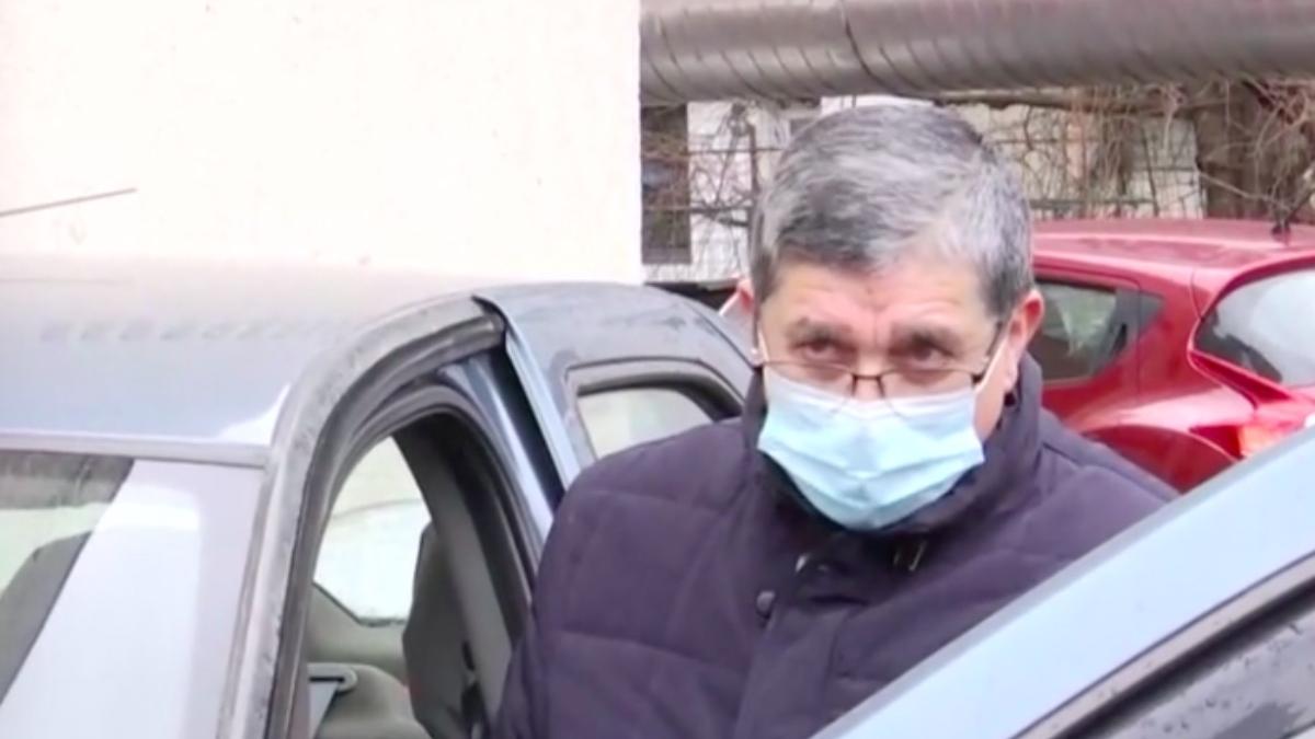 invatator iasi teroriza elevii ramane la catedra