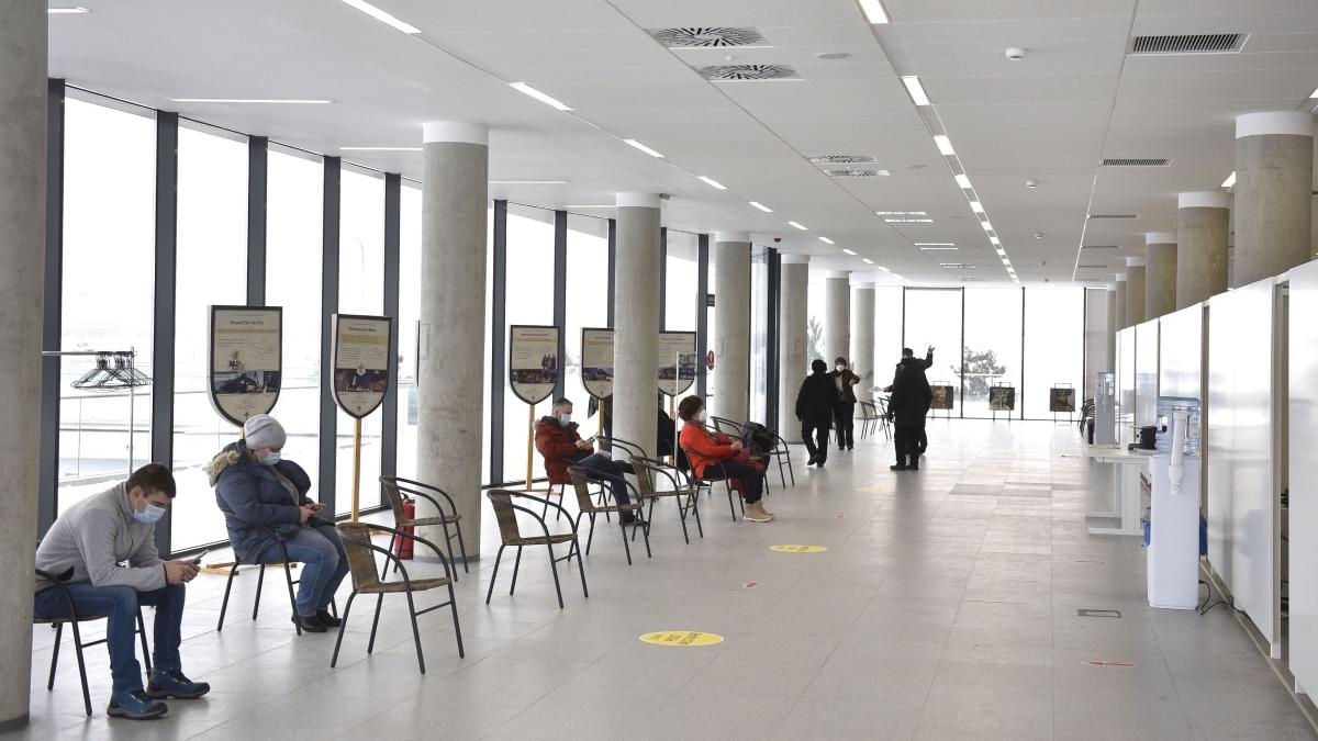 centrele de vaccinare mapn deschise publcului larg inca 60 linii telefon programari