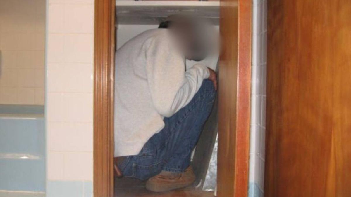 femeie satu mare flagrant sot amant in casa hot