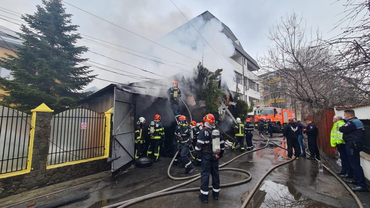 incendiu garaj setor 4 bucuresti