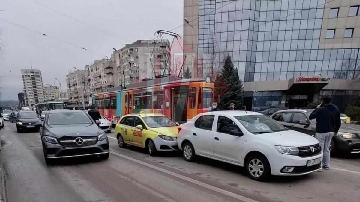 accient iasi tramvai 6 masini