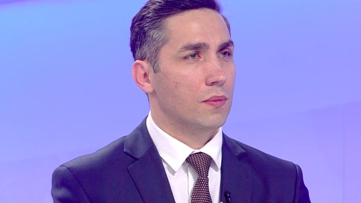 valeriu gheorghita raspuns mesaje romanii cu efecte adverse vaccinare astrazeneca