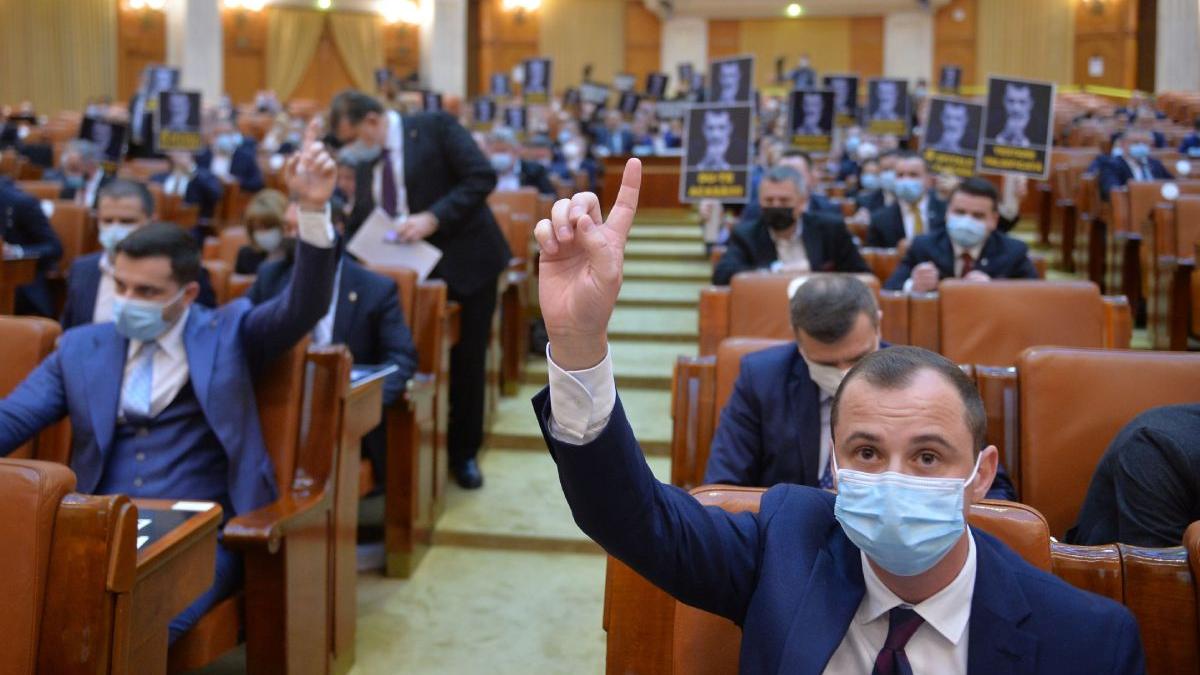 motiunea de cenzura a psd pnl tensiuni