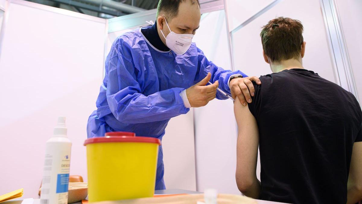 astrazeneca deces tromboza danemarca