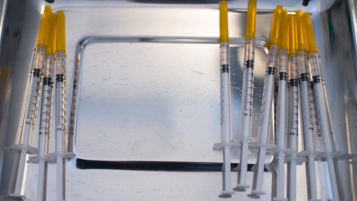 89 dintre romanii vaccinati au murit infectati cu covid 19 document