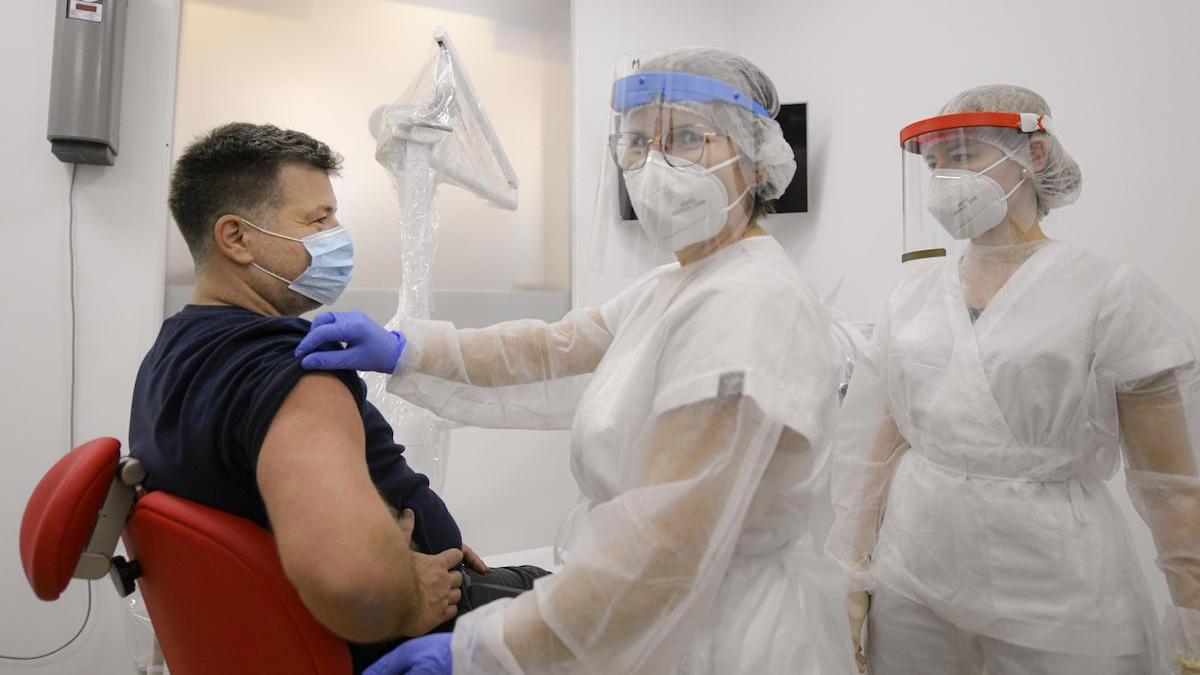 student medicina mort vaccinare astrazeneca