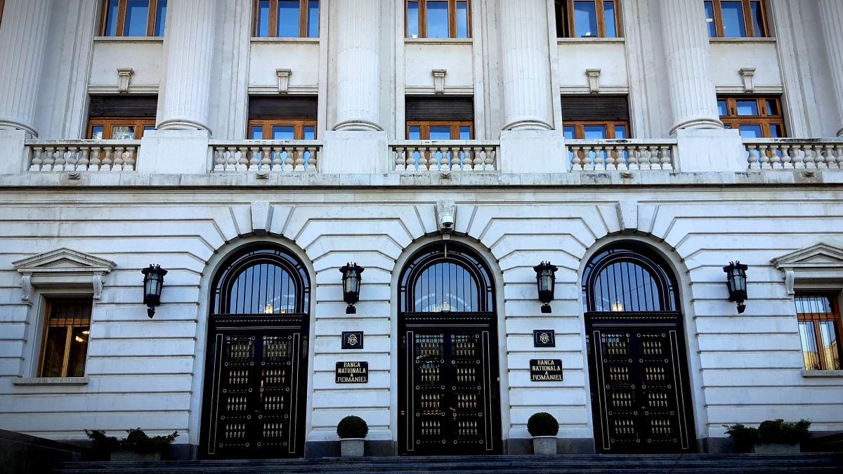 BNR: Rata anuală a inflaţiei va continua să crească în 2021