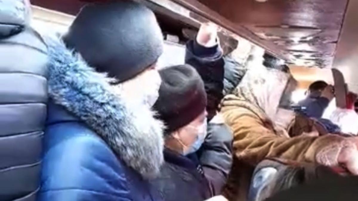 oameni microbuz botosani