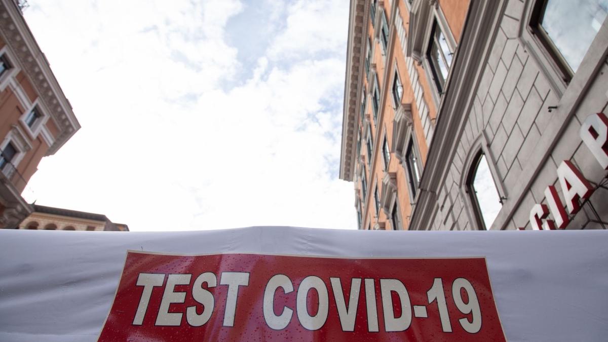 farmaciile vor putea face teste rapide antigen