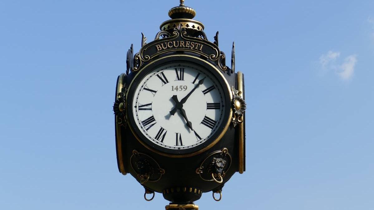 ora de vara weekend romania