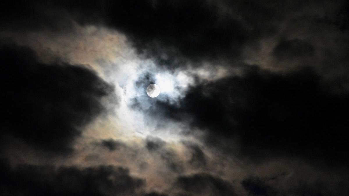superluna mai mare mai stralucitoare