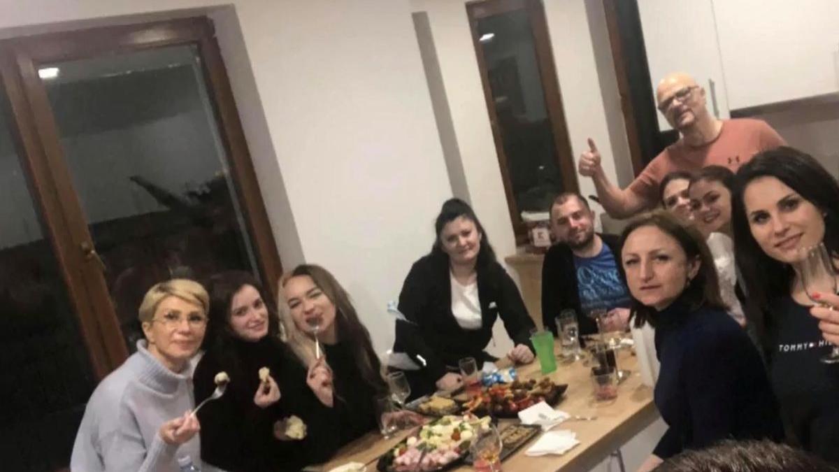 raluca turcan masca test antigen covid talmaciu sibiu