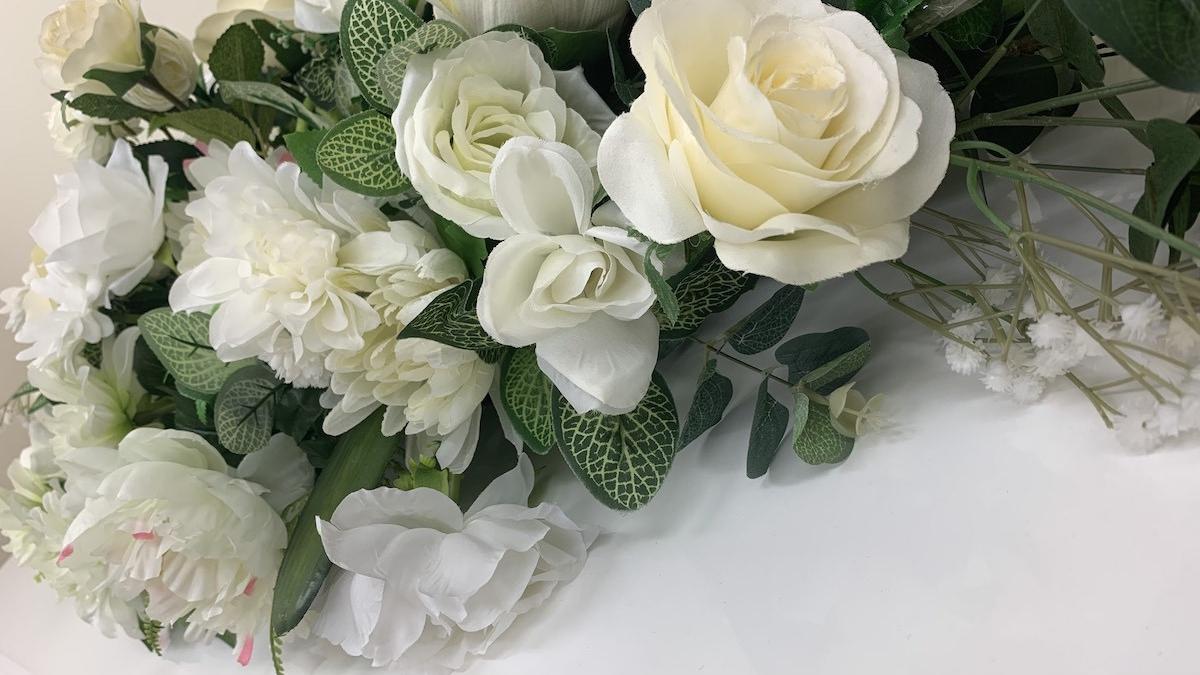 cum poti trece cu bine peste decesul unei persoane apropiate