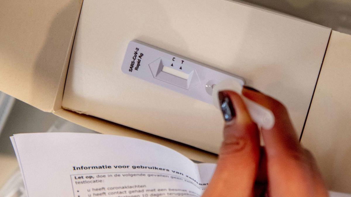 englezii testare covid gratuit